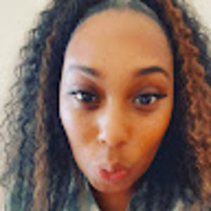 Meet your Posher, Francisca